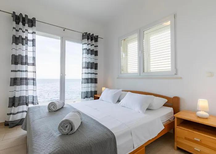 فيلة House Martinovic *