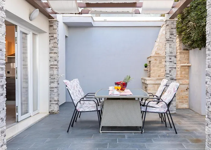 فيلة House Martinovic *